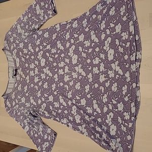 EUC VTG Karen Neubuger Lavender and Heite Floral Nightgown
